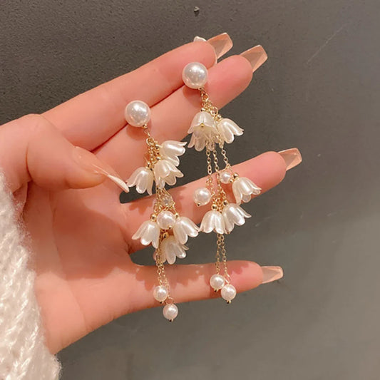 Elegant Floral Tassel Pearl Drop Earrings