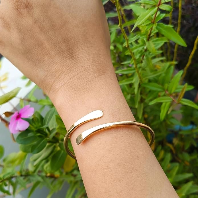 Anti-Tarnish Floral Gold Bracelet
