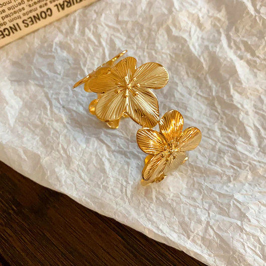 Blooming Gold Flower Bangle Elegant Women Jewelry