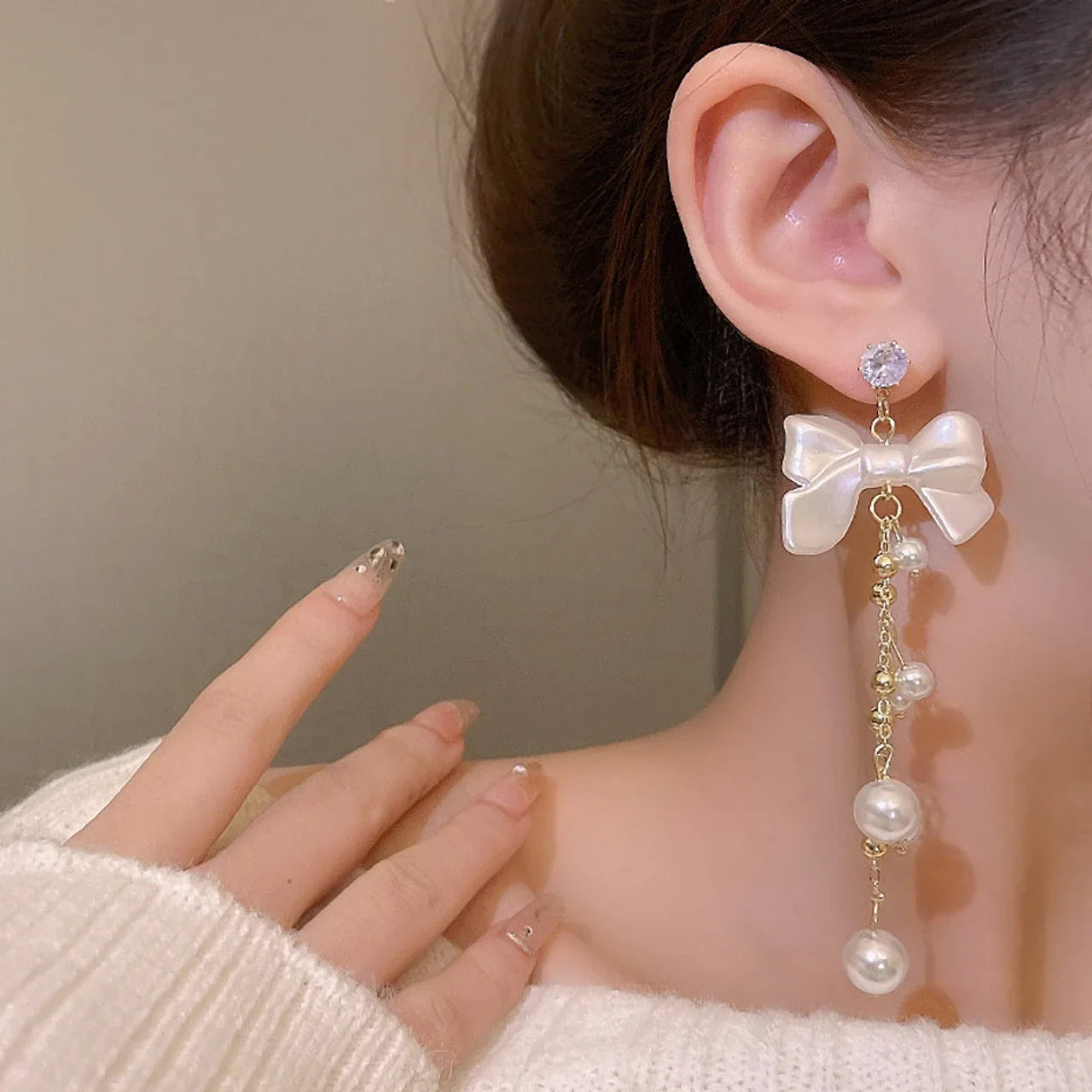 Dreamy White Bow Earrings
