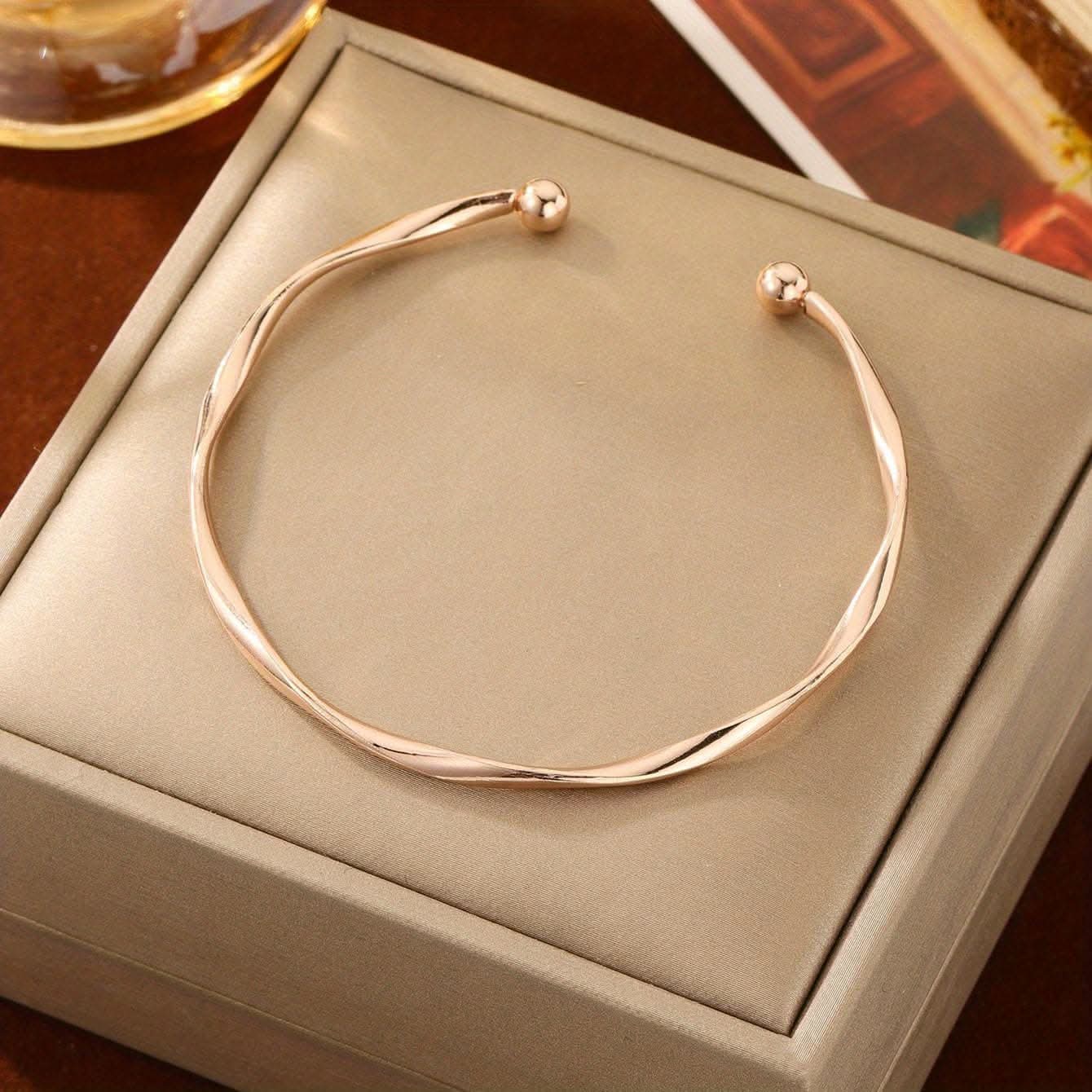 Twisted Wire Gold Bracelet Stylish Minimal Women Jewelry