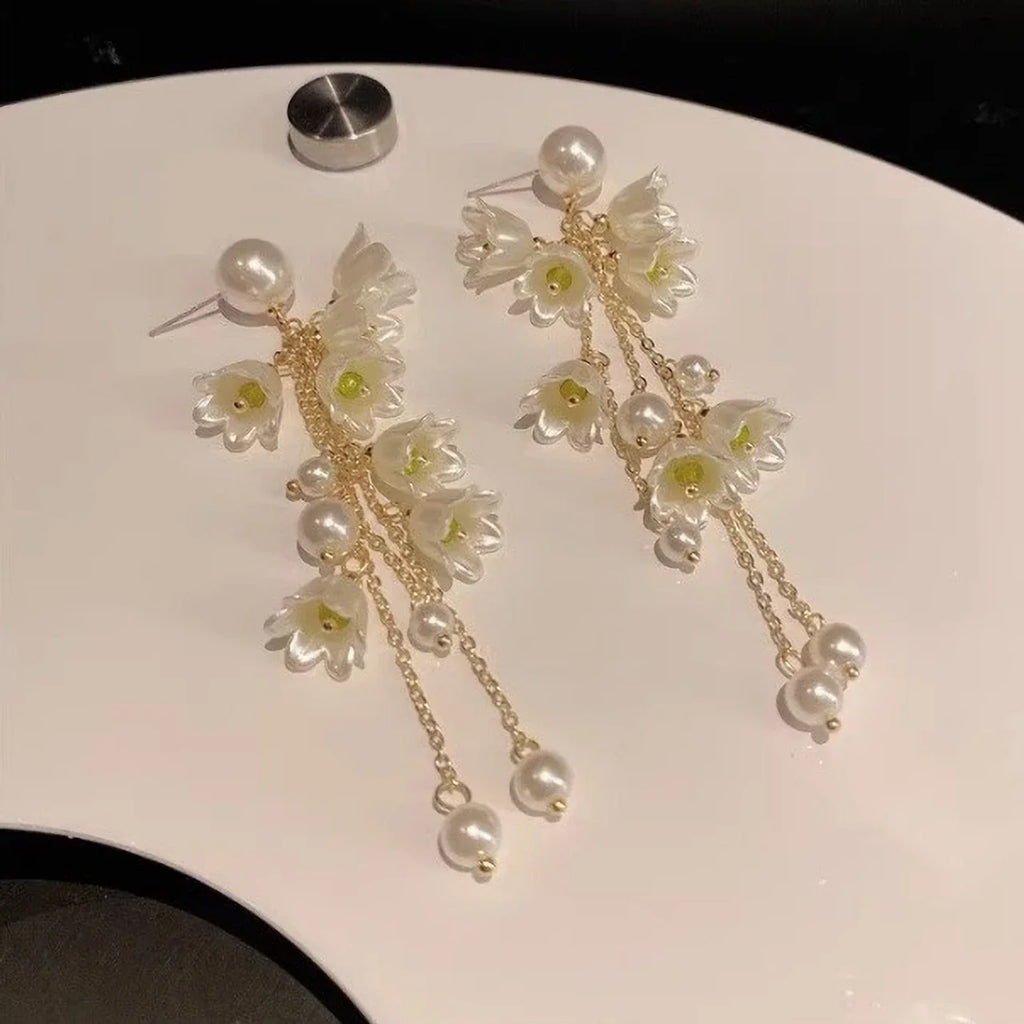 Elegant Floral Tassel Pearl Drop Earrings