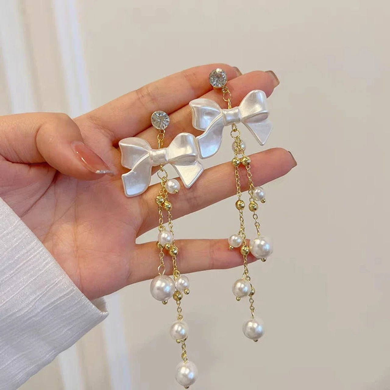 Dreamy White Bow Earrings
