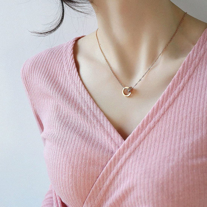 Roman Double Ring Steel Necklace Does Not Fade