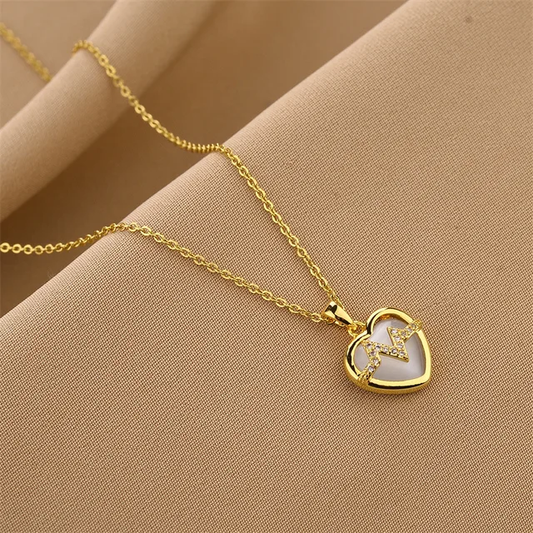 Gold-Plated Heart Necklace Mother of Pearl Crystal Design