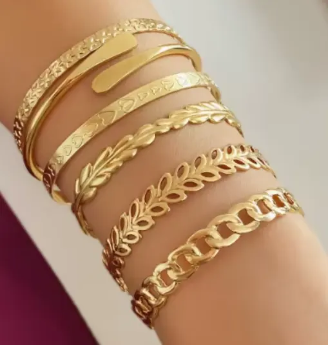 Gehna 6‑Piece Gold Bracelet Set Premium Fashion Jewelry