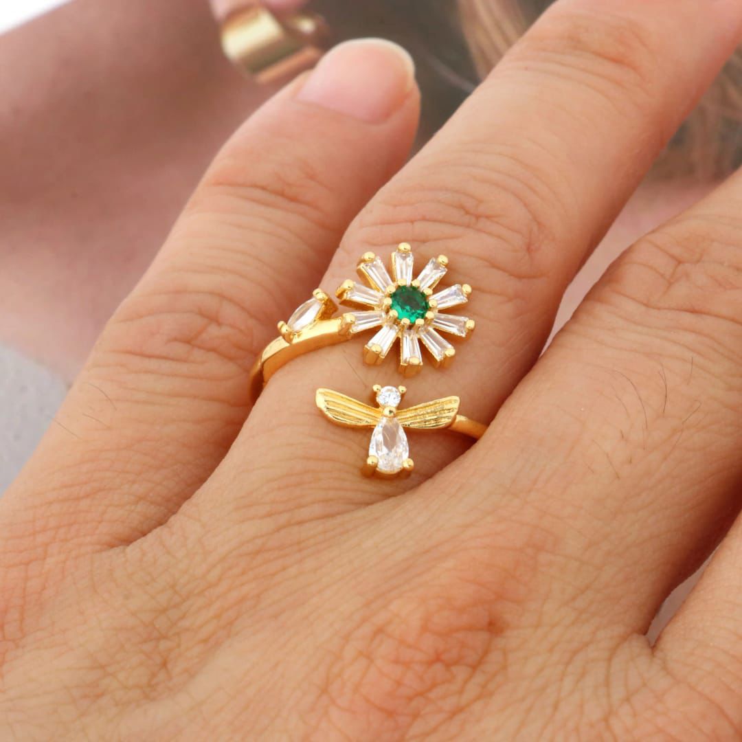 Flower Pattern Rotating Adjustable Ring for Women