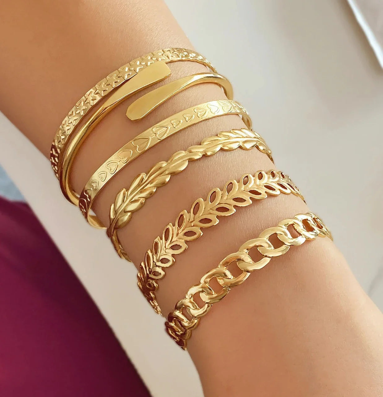 Gehna 6‑Piece Gold Bracelet Set Premium Fashion Jewelry