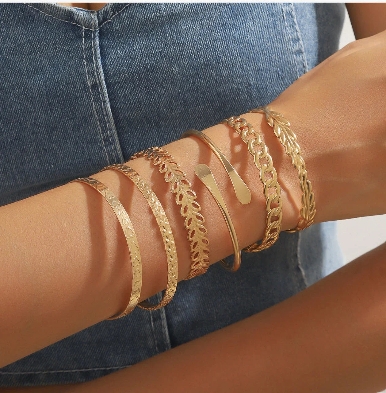 Gehna 6‑Piece Gold Bracelet Set Premium Fashion Jewelry